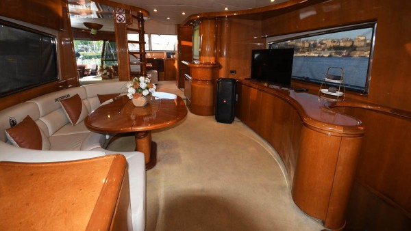 Motor yat Azimut 65 Gokce