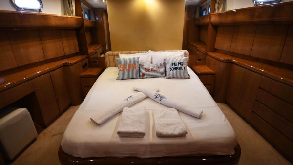 Motor yat Azimut 65 Gokce