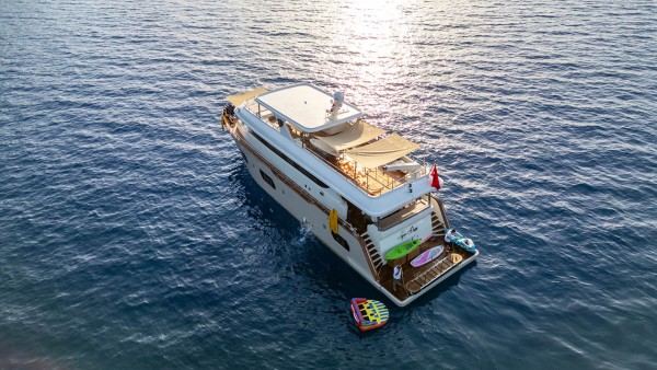 Motor yat Lycian Dream