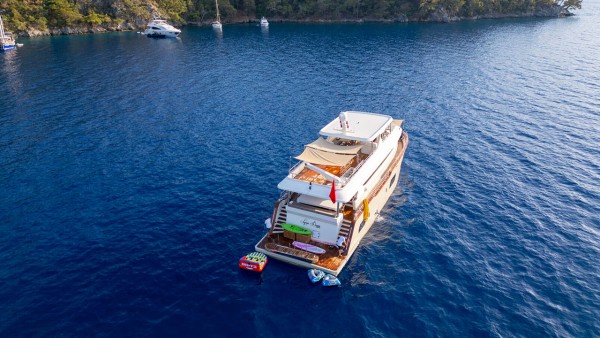 Motor yat Lycian Dream