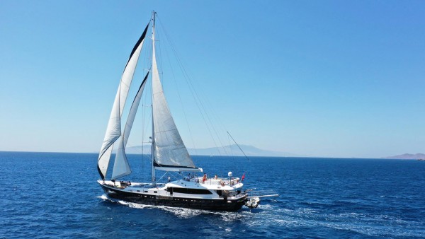 Yelkenli Yat Canaria