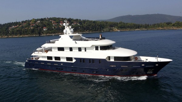 Serenity II Motor yat