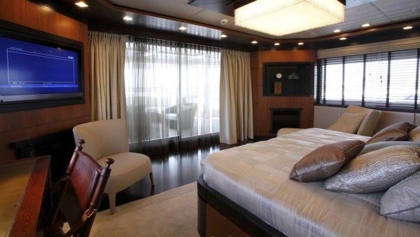 Motor yat Serenity II