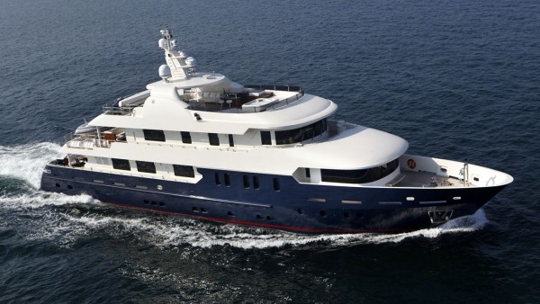 Motor yat Serenity II