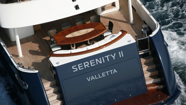Motor yat Serenity II